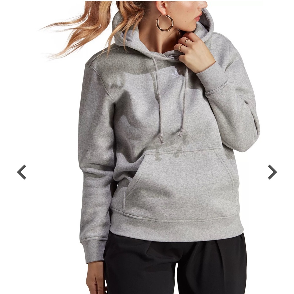 adidas Originals Women's Adicolor Essentials Fleece Hoodie M